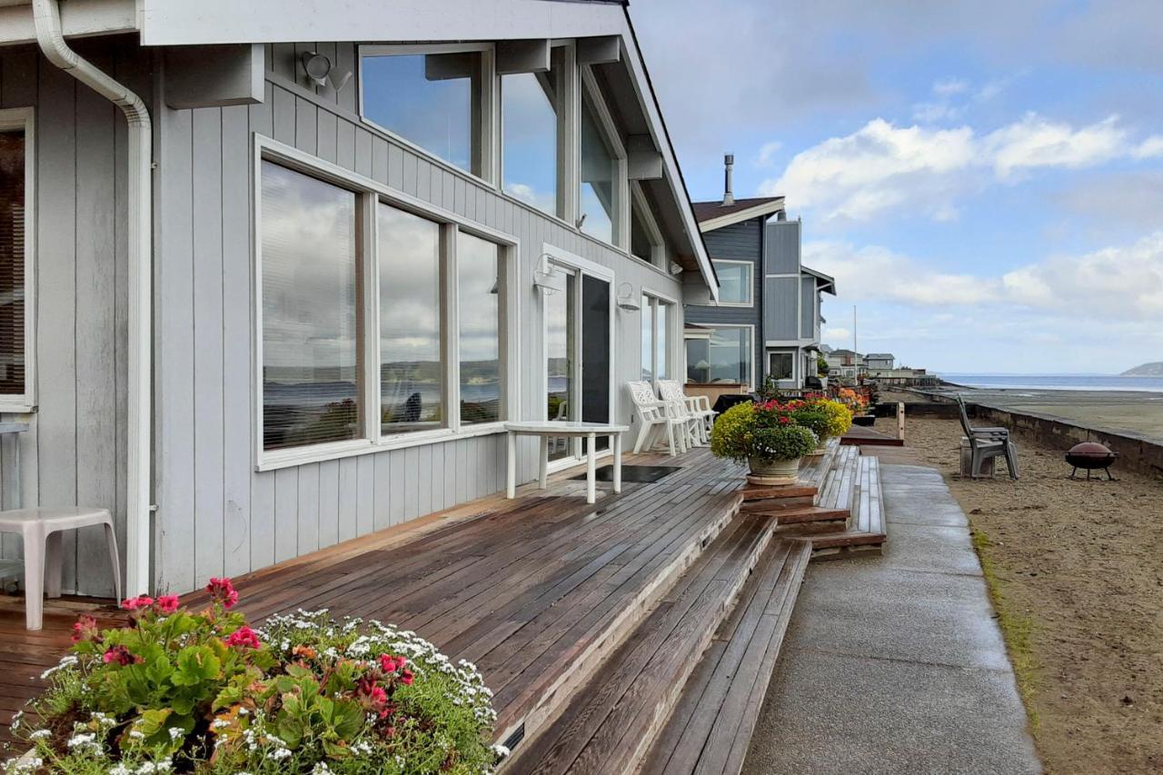 Beachfront Whidbey Island Home And Apartment! Langley Buitenkant foto