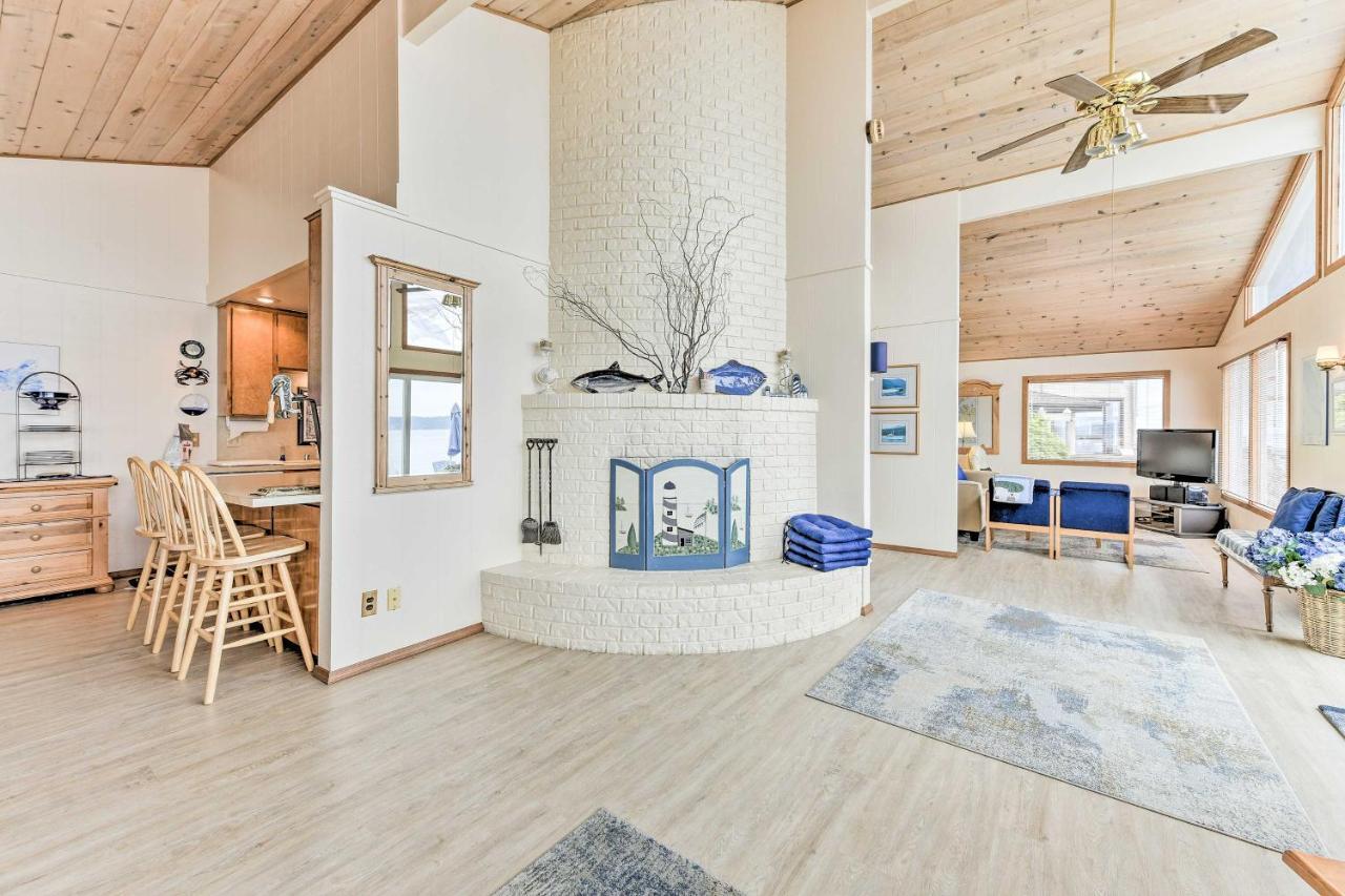 Beachfront Whidbey Island Home And Apartment! Langley Buitenkant foto